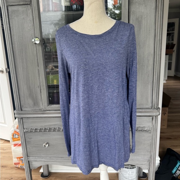 Athleta Heathered Blue Long Sleeve Top - Picture 1 of 4